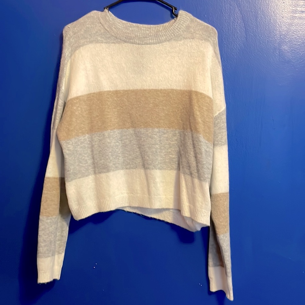 Lulu’s Color block sweater